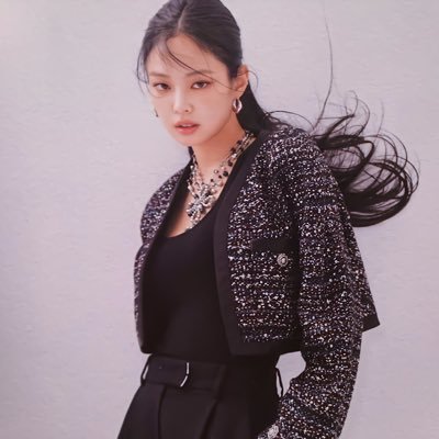 amourenini's profile picture. JENNIE. No questions asked.