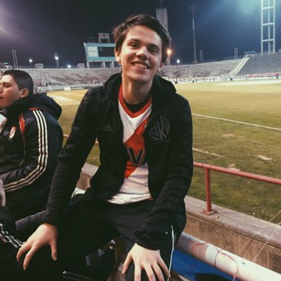 No sé por donde viviría de que iría a trabajar pero seguro que de River yo sería.