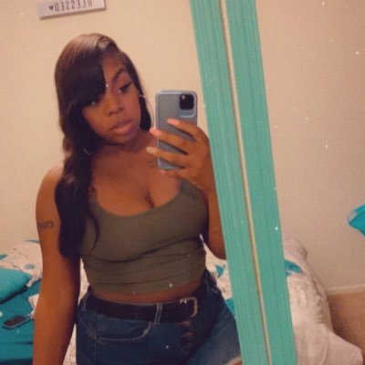 __BeauTiia's profile picture. 👻Snap Chat: tiia_luv 📸Insta: _beautiia