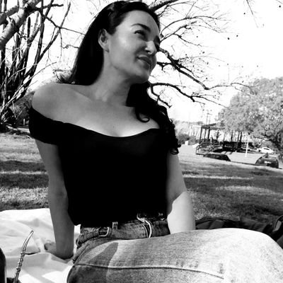 Pierinalala's profile picture. Ya estuve muerta, eso explica una parte.