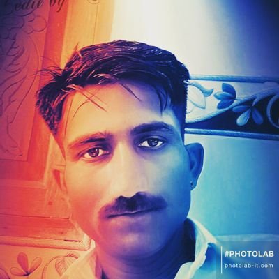 ” भरोसा रखना खुद पर
यहां तक आए हो तो आगे भी जाओगे। “