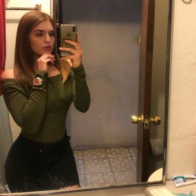 Je suis une fille célibataire🤗 je veux me faire des amis et m'amuser🌹