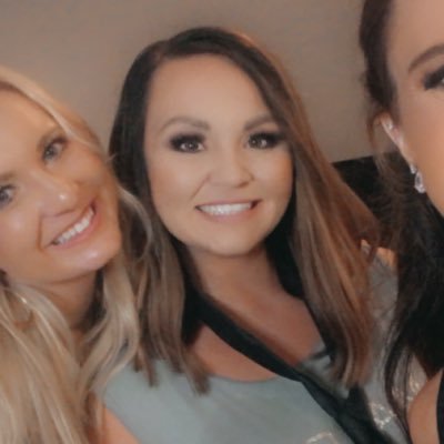 rachelaaaye's profile picture. boy momma 👶🏻 🍼 dog mom 🐾 nurse 👩🏻‍⚕️💉