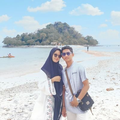 cintacoklat12's profile picture. 