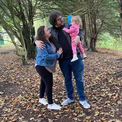 AttackingLeaves's profile picture. Somebody trying to be creative. Happily in love with my wife @emilyroseon