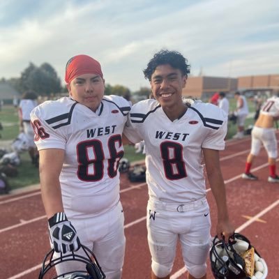 God first-family||✨🙏🏻||West high school 🐾🏈|| Class of 2023🎓|| 📍🇲🇽 “You can’t become the best without first being the worst”🦾🗣