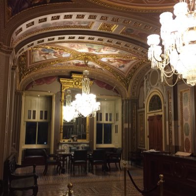 jqch's profile picture. Movement  without motion