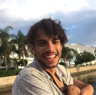 vim pelas prometidas gargalhadas