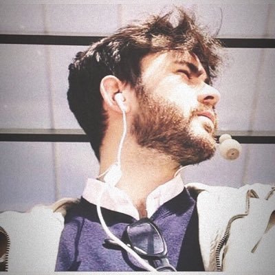 farookShabandar's profile picture. فيزيائي✨ و مصور🌆 و طباخ ماهر🍲رياضي على گدي(عراقي _بغدادي🇮🇶)