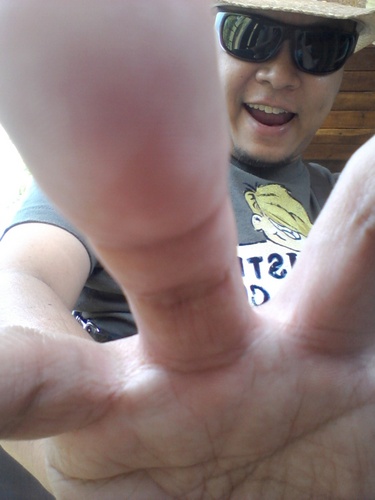 Nuttavich's profile picture. เลือกที่จะเชื่อ และศรัทธาในสิ่งที่ชอบ แต่สังคมกลับบอกว่า ไม่มีศาสนา