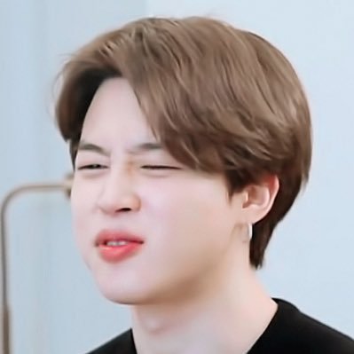 Fan account for BTS💜 저 수천 개 찬란한 화살의 과녁은 나 하나🥰 부계 @Seren_Park