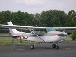 For over fifty years, the Paramus Flying Club (PFC) has been providing NY-NJ area pilots the flying experience we all want at a price we can afford.