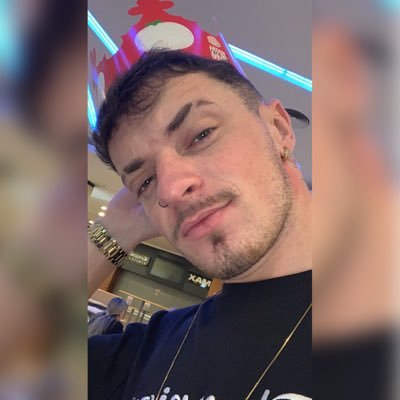 📱🔥 019
🚹 21 Anos
🇧🇷 BR
💕 Paixão em duas rodas
🏠 Artur Nogueira
💼 Holambra