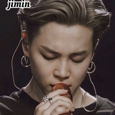 jiminかなり寄りのオールペン〜✨✨ ジミナの沼から抜け出せない💕大人armyです💓 年齢関係なくバンタン好きと共有したいです💜ジミナ沼から抜け出せないarmy一緒につかりたい💕 無言フォローお許しを💦 7/6大阪長居スタジアム初参戦🥰