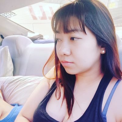 vie007's profile picture. i ♥️ 🍕🍔🍟🍩🍝🎶🎸🎤😴🎥🛍️ ;
momma, wife, & a @coldplay er || 
follow me on instagram @pretty_vie ||
No facebook. 😁