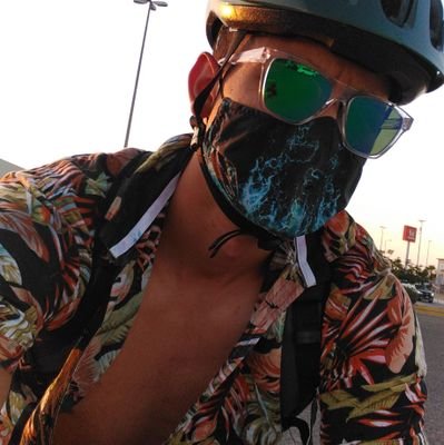Conservación/Bio-acústica/Ilustración_científica/Divulgación
Cuenta con propósitos informativos, divulgativos y de expresión personal.
Ciclismo y Apnea