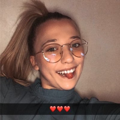 godart_lola's profile picture. ١٦:٠٦