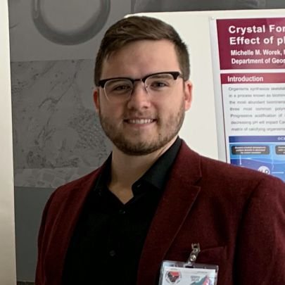 Geoscience Graduate from Virginia Tech ||
Studying Paleontology || Avid Rockhound || Former Axe and Knife Throwing Coach || he/him