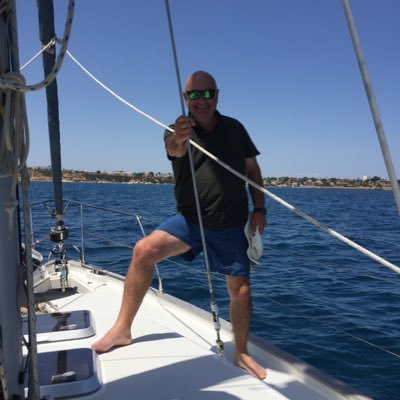 Yacht skipper Hallam FC supporter & volunteer. Husband Dad Grandad and great grandad.