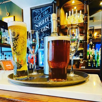 Greene king pub located in Royal Leamington Spa boasting sky and bt sports, real ales, cocktail & gin bar, beer garden and a warm welcoming atmosphere 🍻