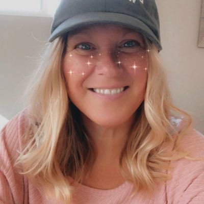 Retired Literacy Coach & Adjunct Professor #hssdliteracy #NBCT #hssdlitteam #herbkohlaward #GoldenAppleTeacherofDistinction Learn to read - Love to read!