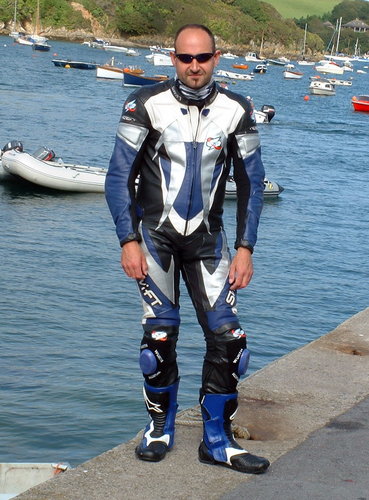 devonguy02's profile picture. south west devon guy, into biking, walks, pubs, cinema, swimming,