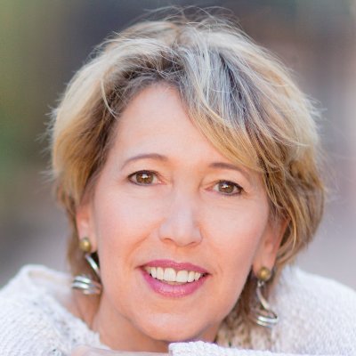 Former expat now repat, E-motion expert, child and adult psychologist, trauma specialist-EMDR certified, Kimochis trainer and author.