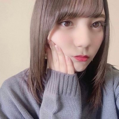 小坂菜緒、齊藤京子推し。 推ししか勝たん