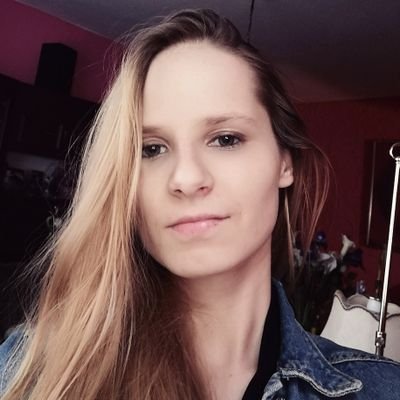 Gamer ▪ Playstation 5 ▪ Xbox One ▪ Nintendo Switch ▪ 28 ▪ Polish ▪ I love music, movies and TV shows ▪ She/Her