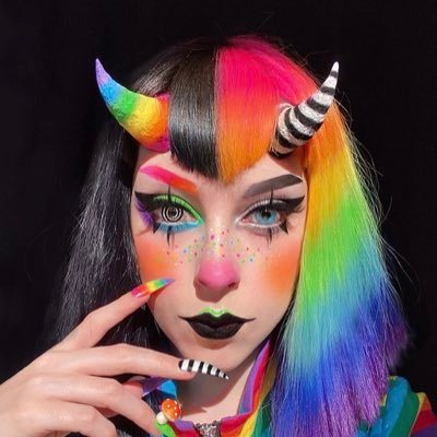 тут чисто кОнтЕнт без нытья и матов уэлкам ☠️ нытие и маты тут @klairekipley