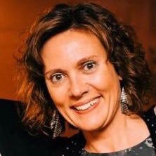 LindaLigios's profile picture. Discovering all things connected 📳 #IoT #5G and beyond. #Tech4Good champion with a passion for #podcast production.