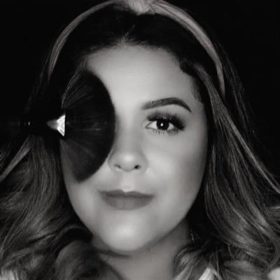 Cursos e Atendimentos ✨Postarei aqui todos os meus trabalhos como maquiadora ✨ Instagram :@gabirochamakeup_