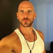 httf52573259111's profile picture. 