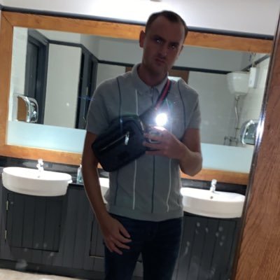 Insta 📸 - lewisking96_