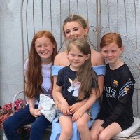 Caroline Conway (@carolin32802840) 's Twitter Profile