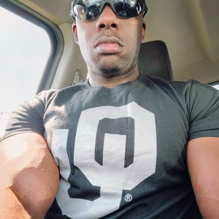 Avid sports fan/Law enforcer. Trying to make gains in the weight room. IG: robjamjr