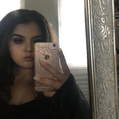 teaxgue's profile picture. grow through what you go through.