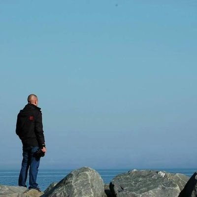 giles_lund's profile picture. 