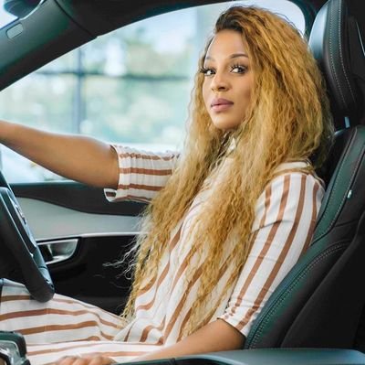 SifisoQueen's profile picture. S.A Business magnate🇿🇦Global entrepreneur 🌍Business advicer ✍motivational speaker🎙