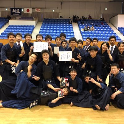 芦屋大学体育会剣道部です！ 試合予定や結果、日々の様子、活動などをツイートしていきます。