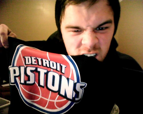 karblanchin_75's profile picture. I'd bet that Brittney Spears farts enough to gross out an average joe that really appreciates a good fart