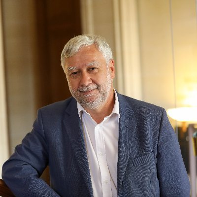 Sénateur écologiste du 44, VP commission développement durable du Sénat, conseiller municipal de Nantes, porte-parole climat @UCLG_org, président @ClimateChance