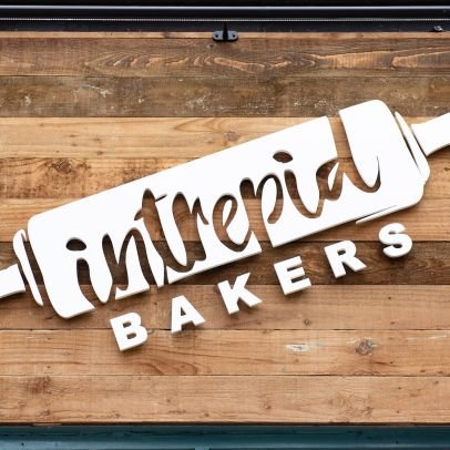 Artisan Bakery
Speciality coffee ☕ & tea blend
Freshly baked bread🌾, pastries🥧
Family friendly
Wine - Beer Garden🏜️ 
Pet friendly
@intrepidbakers