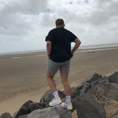 Woolfie7498's profile picture. Green and White Army 💚