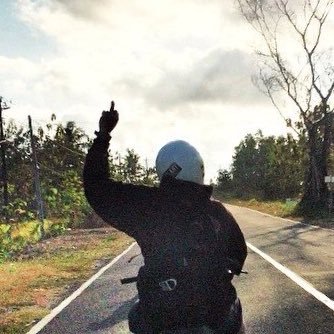 BadutPrapatan's profile picture. whats goes arround comes back arround