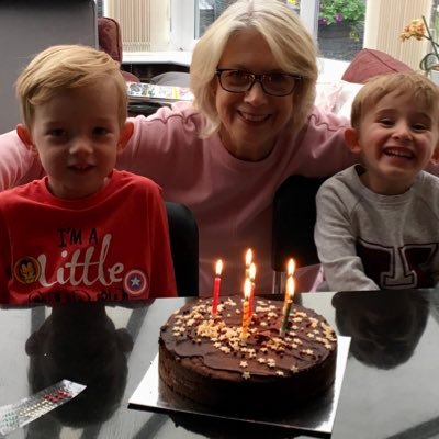 Glamorous Granny, Golfer snd cake 🍰 baker extraordinaire
