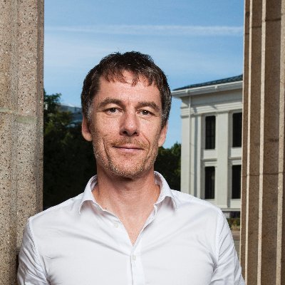 Daniel Naurin Profile