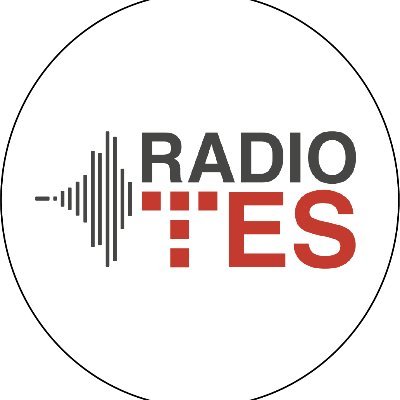 Radio Online diseñada para los jóvenes que comparten la pasión del mundo de la Radio, Somos RADIOTES, aquí las estrellas somos todos!