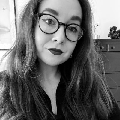 👩🏼🦰 Amie - Small But Social 🖤 Teaching small business owners about the joys of social media. 10+ yrs experience. Philosophy & mindset enthusiast.