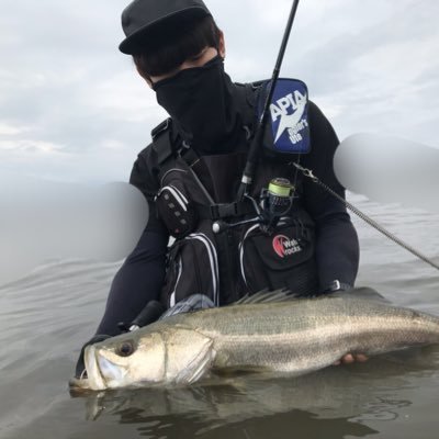 見ていて可哀想なくらい釣れない釣り人。道具ばかり買うが釣果の伴わないいわゆる【お道具屋さん】。初心者ですが色々やります。楽しそうな釣りしてる方を無言でフォローしています。sup fishing始めました。そんでYoutubeも。